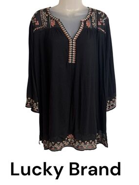 LUCKY BRAND Black w/Embroidery Detail V-Neck 3/4 Sleeves Top    PLUS: 3X     #11